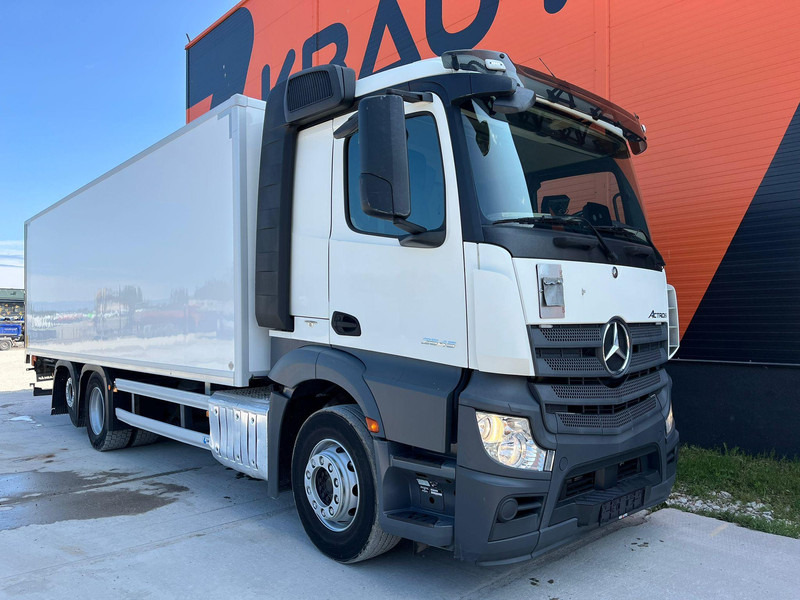 Mercedes-Benz Actros 2545 6x2 BOX L=7526 mm - بصندوق مغلق شاحنة: صور 3 Mercedes-Benz Actros 2545 6x2 BOX L=7526 mm - بصندوق مغلق شاحنة: صور 3