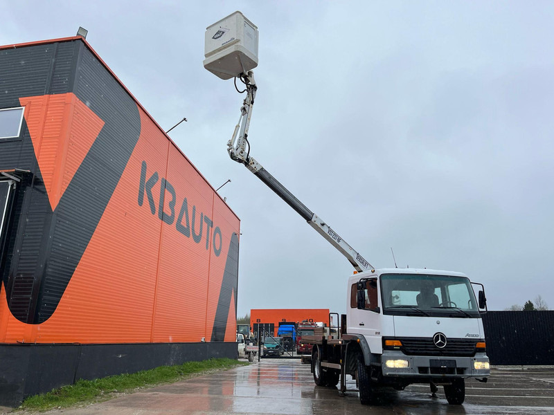 شاحنة, شاحنة كرين Mercedes-Benz Atego 918 4x4 VERSALIFT VST-237-NF / 13,5 m: صور 10