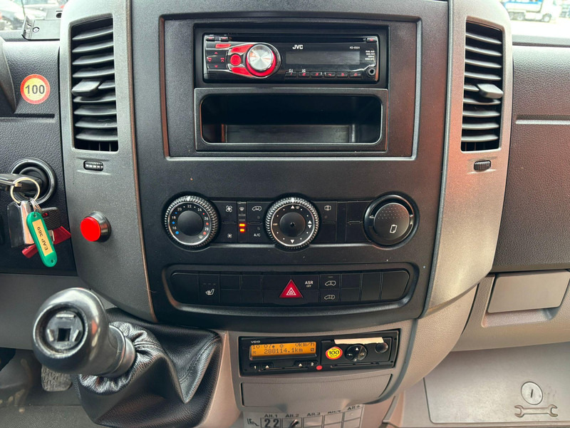 تأجير Mercedes-Benz Sprinter 516 CDI AC / 22 + 1 SEATS Mercedes-Benz Sprinter 516 CDI AC / 22 + 1 SEATS: صور 12 تأجير Mercedes-Benz Sprinter 516 CDI AC / 22 + 1 SEATS Mercedes-Benz Sprinter 516 CDI AC / 22 + 1 SEATS: صور 12