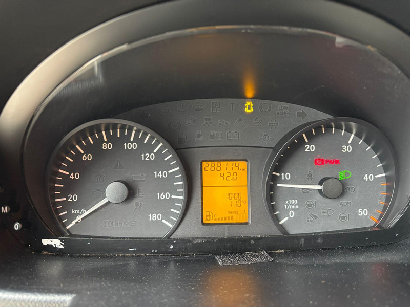 تأجير Mercedes-Benz Sprinter 516 CDI AC / 22 + 1 SEATS Mercedes-Benz Sprinter 516 CDI AC / 22 + 1 SEATS: صور 11 تأجير Mercedes-Benz Sprinter 516 CDI AC / 22 + 1 SEATS Mercedes-Benz Sprinter 516 CDI AC / 22 + 1 SEATS: صور 11