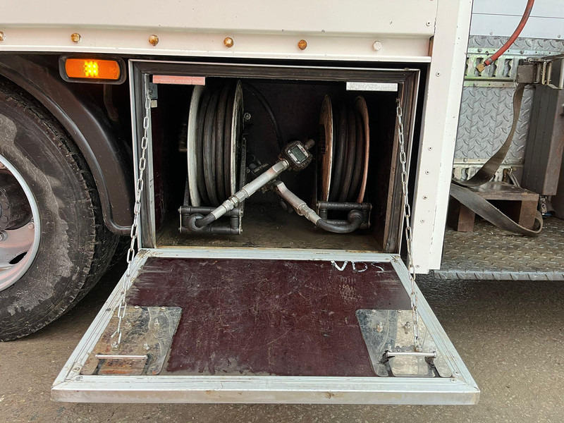 بصندوق مغلق شاحنة Renault D12 4x2 WORKSHOP ON WHEELS / FASSI M30A.13 / BOX L=4459 mm: صور 10 بصندوق مغلق شاحنة Renault D12 4x2 WORKSHOP ON WHEELS / FASSI M30A.13 / BOX L=4459 mm: صور 10