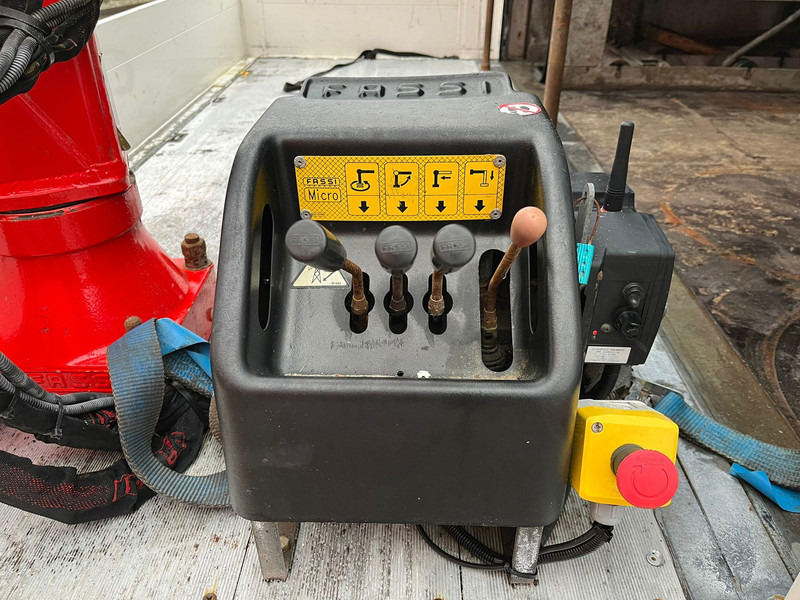 بصندوق مغلق شاحنة Renault D12 4x2 WORKSHOP ON WHEELS / FASSI M30A.13 / BOX L=4459 mm: صور 12 بصندوق مغلق شاحنة Renault D12 4x2 WORKSHOP ON WHEELS / FASSI M30A.13 / BOX L=4459 mm: صور 12