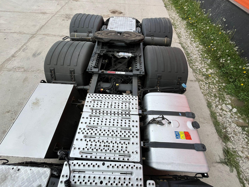 شاحنة جرار Scania P 450 6x2 RETARDER: صور 10 شاحنة جرار Scania P 450 6x2 RETARDER: صور 10