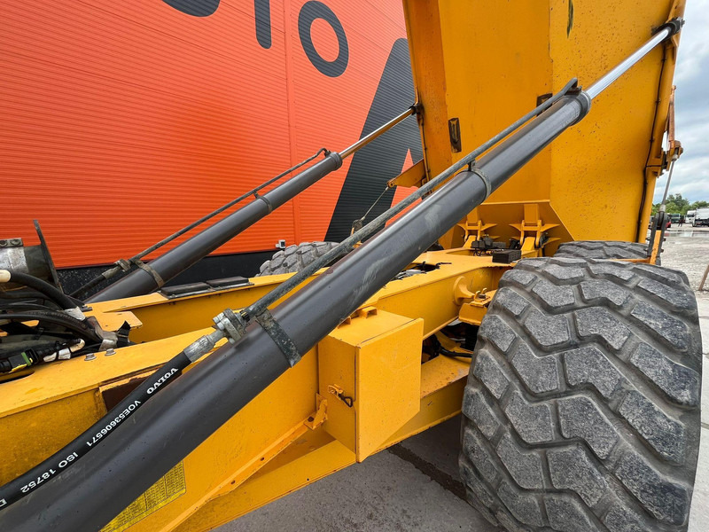 شاحنة مفصلية Volvo A 30 G 6x6 BOX L=5094 mm: صور 13