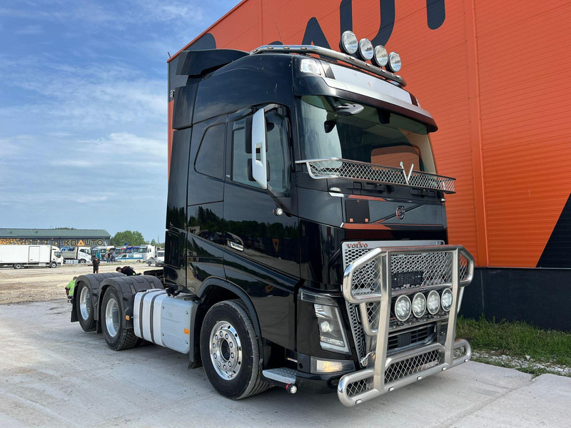 Volvo FH 16 750 6x4 GCW 76 ton / TANDEM AXLE LIFT - شاحنة جرار: صور 2 Volvo FH 16 750 6x4 GCW 76 ton / TANDEM AXLE LIFT - شاحنة جرار: صور 2