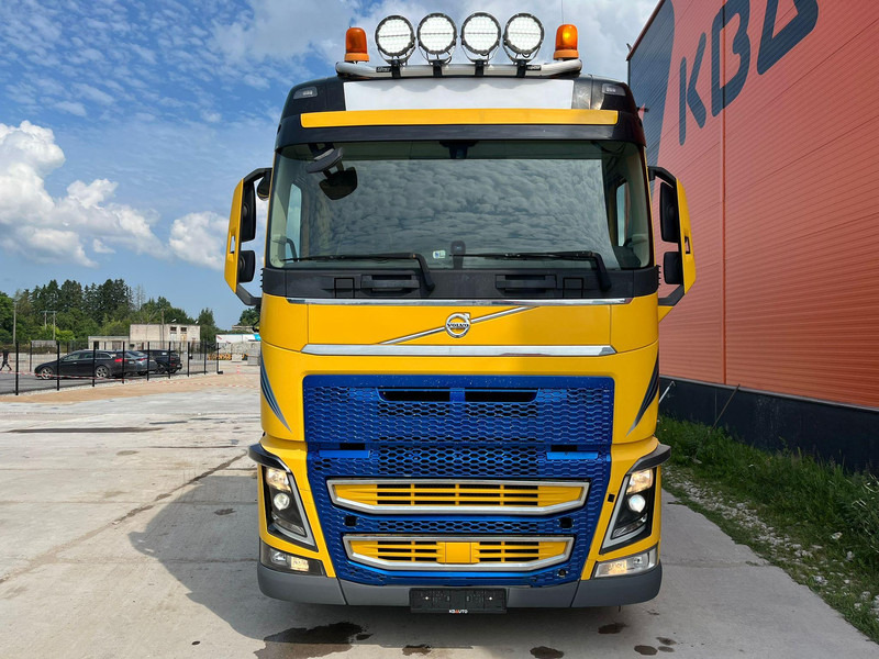 Volvo FH 16 750 6x4 HYDRAULICS / CHASSIS L=8184 mm - شاحنة قطع الأشجار, شاحنة كرين: صور 3 Volvo FH 16 750 6x4 HYDRAULICS / CHASSIS L=8184 mm - شاحنة قطع الأشجار, شاحنة كرين: صور 3