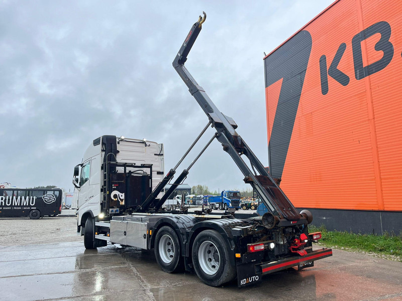 تأجير Volvo FH 540 6x4 HIAB 21 ton / L=5600 mm / RETARDER / TANDEM AXLE LIFT Volvo FH 540 6x4 HIAB 21 ton / L=5600 mm / RETARDER / TANDEM AXLE LIFT: صور 10 تأجير Volvo FH 540 6x4 HIAB 21 ton / L=5600 mm / RETARDER / TANDEM AXLE LIFT Volvo FH 540 6x4 HIAB 21 ton / L=5600 mm / RETARDER / TANDEM AXLE LIFT: صور 10