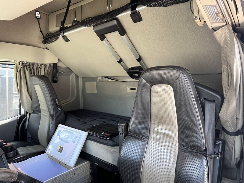 تأجير Volvo FH 540 6x4 HIAB 21 ton / L=5600 mm / RETARDER / TANDEM AXLE LIFT Volvo FH 540 6x4 HIAB 21 ton / L=5600 mm / RETARDER / TANDEM AXLE LIFT: صور 18 تأجير Volvo FH 540 6x4 HIAB 21 ton / L=5600 mm / RETARDER / TANDEM AXLE LIFT Volvo FH 540 6x4 HIAB 21 ton / L=5600 mm / RETARDER / TANDEM AXLE LIFT: صور 18