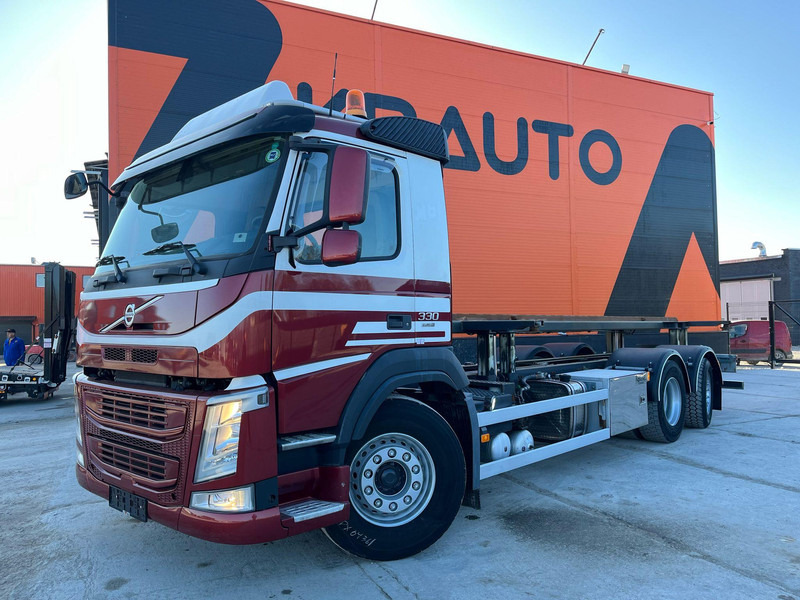 Volvo FM 330 6x2*4 ONLY 57587 km !!! / HYDRAULICS / CHASSIS L=7740 MM - الشاسيه شاحنة: صور 2 Volvo FM 330 6x2*4 ONLY 57587 km !!! / HYDRAULICS / CHASSIS L=7740 MM - الشاسيه شاحنة: صور 2