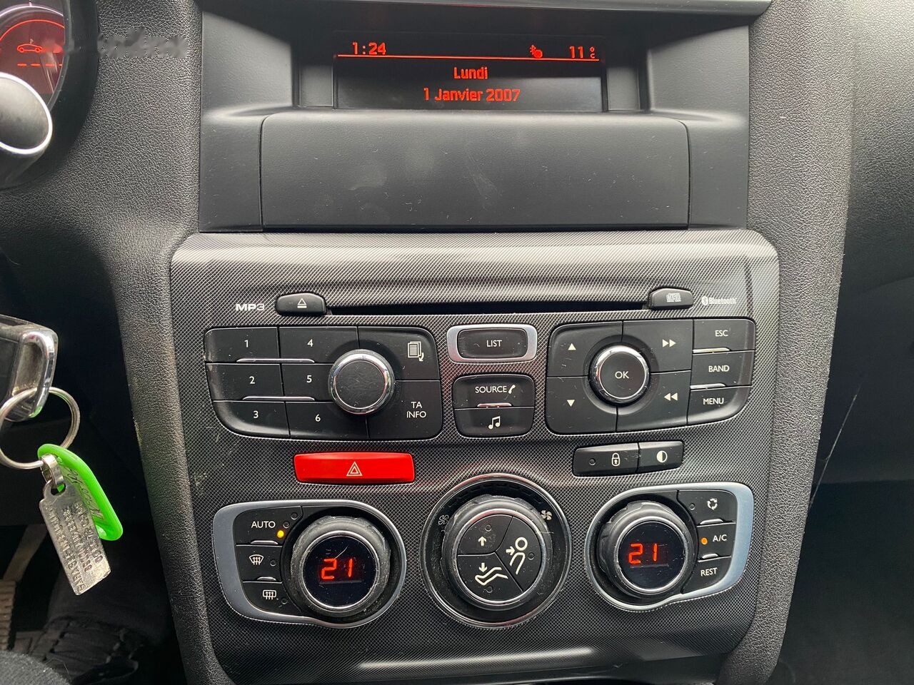 هاتشباك Citroen C4: صور 13