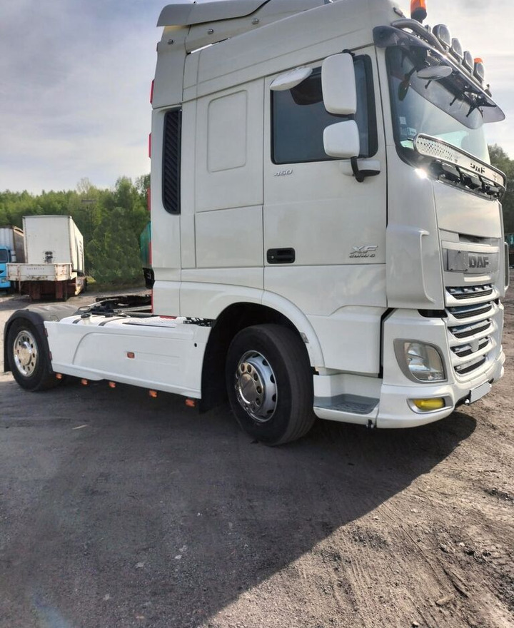DAF XF 460 - شاحنة جرار: صور 2 DAF XF 460 - شاحنة جرار: صور 2