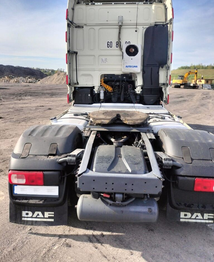 DAF XF 460 - شاحنة جرار: صور 4 DAF XF 460 - شاحنة جرار: صور 4