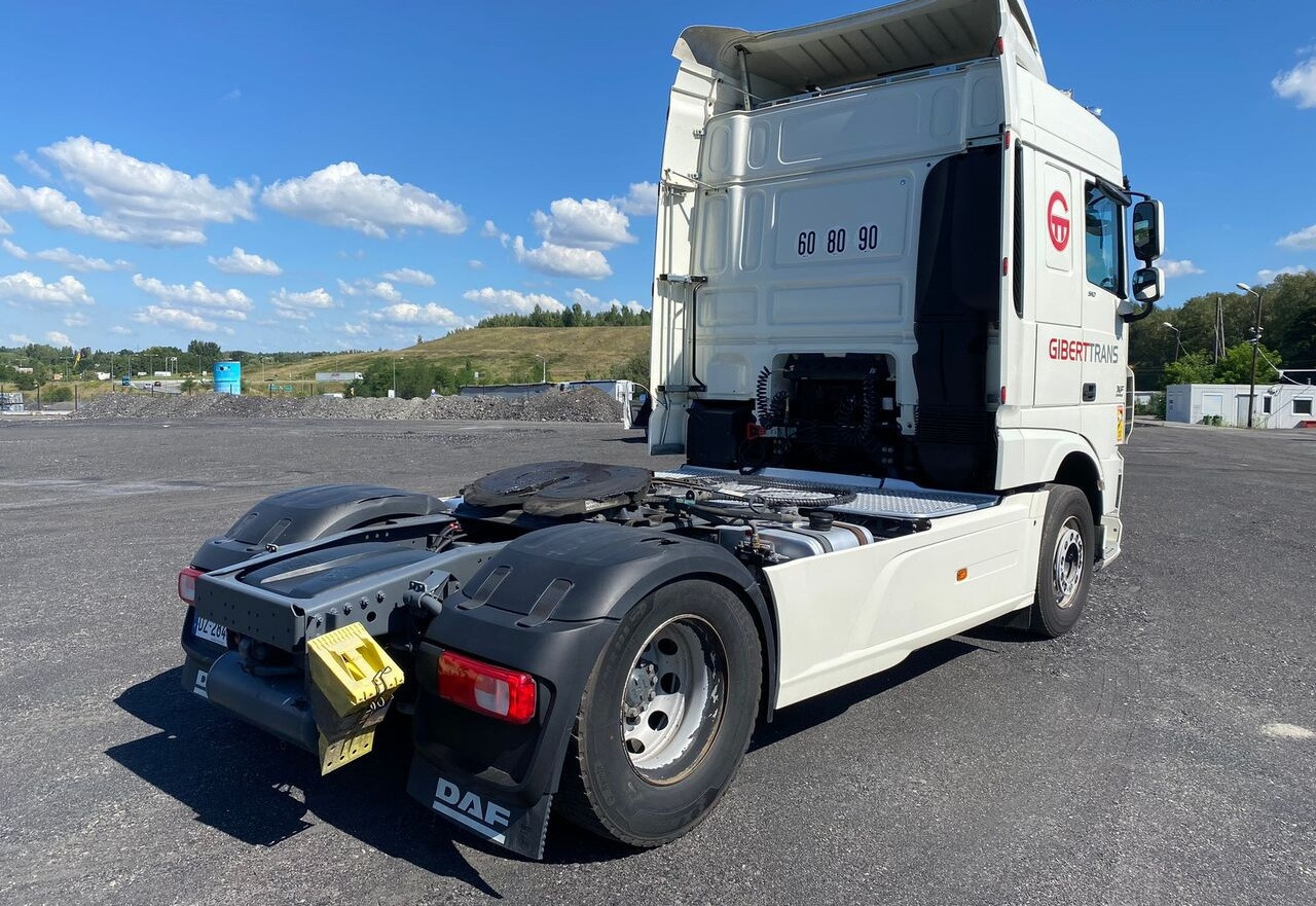 DAF XF105.510 - شاحنة جرار: صور 4 DAF XF105.510 - شاحنة جرار: صور 4