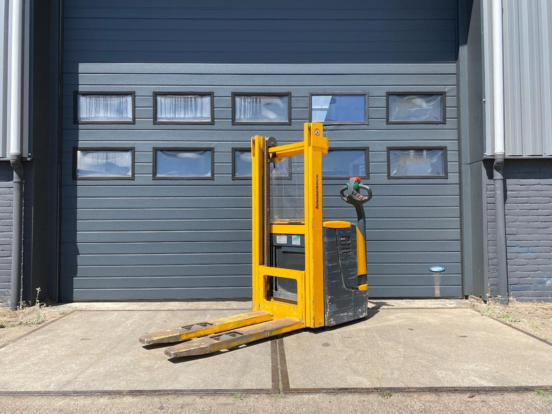 Jungheinrich EJC12 - معدات تكديس: صور 3 Jungheinrich EJC12 - معدات تكديس: صور 3