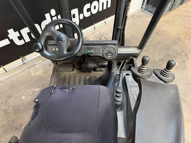 Linde E20P-02 - رافعة شوكية كهربائية: صور 5 Linde E20P-02 - رافعة شوكية كهربائية: صور 5