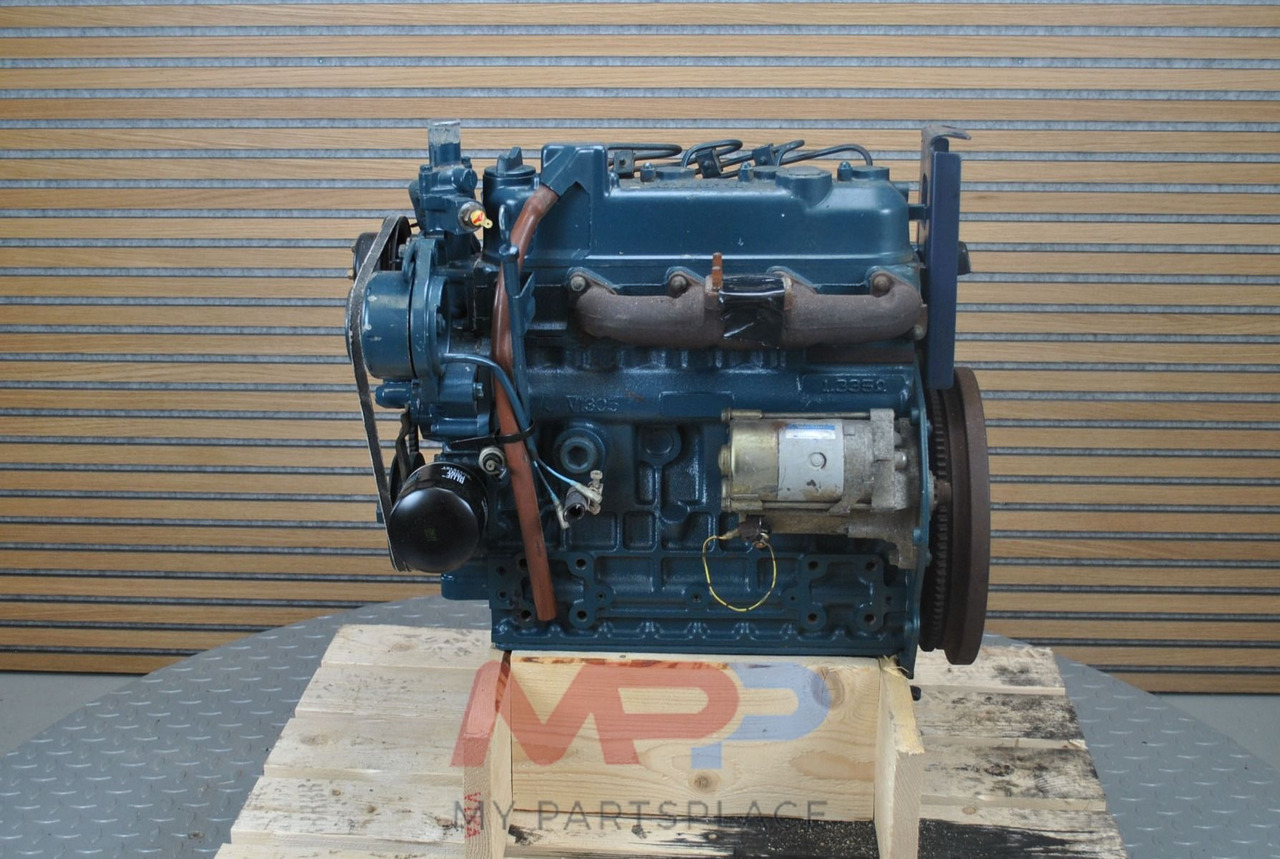 Kubota Kubota V1305 - المحرك - الآلات والماكينات الزراعية: صور 2 Kubota Kubota V1305 - المحرك - الآلات والماكينات الزراعية: صور 2