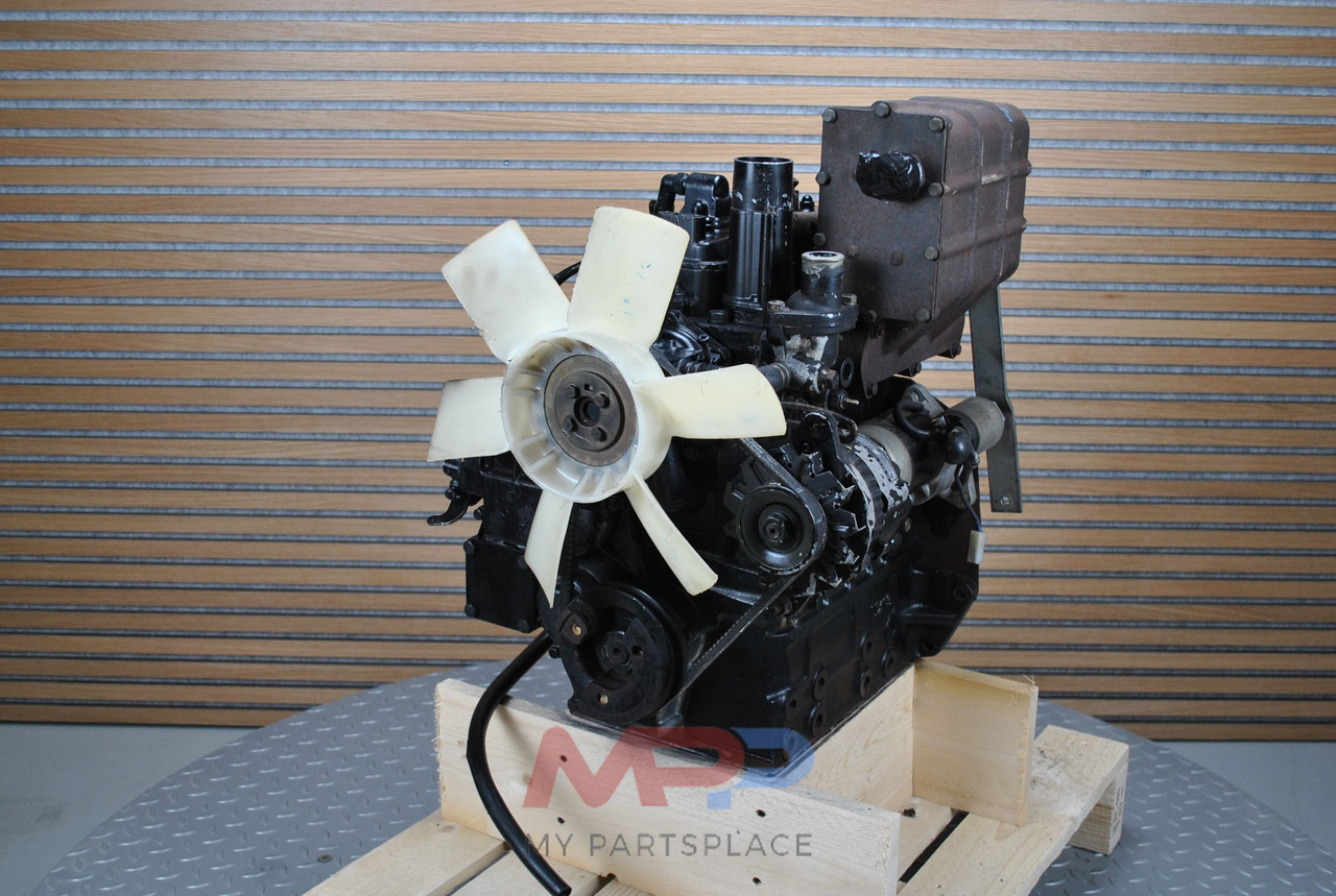 Shibaura J843 - المحرك - جرار: صور 1 Shibaura J843 - المحرك - جرار: صور 1