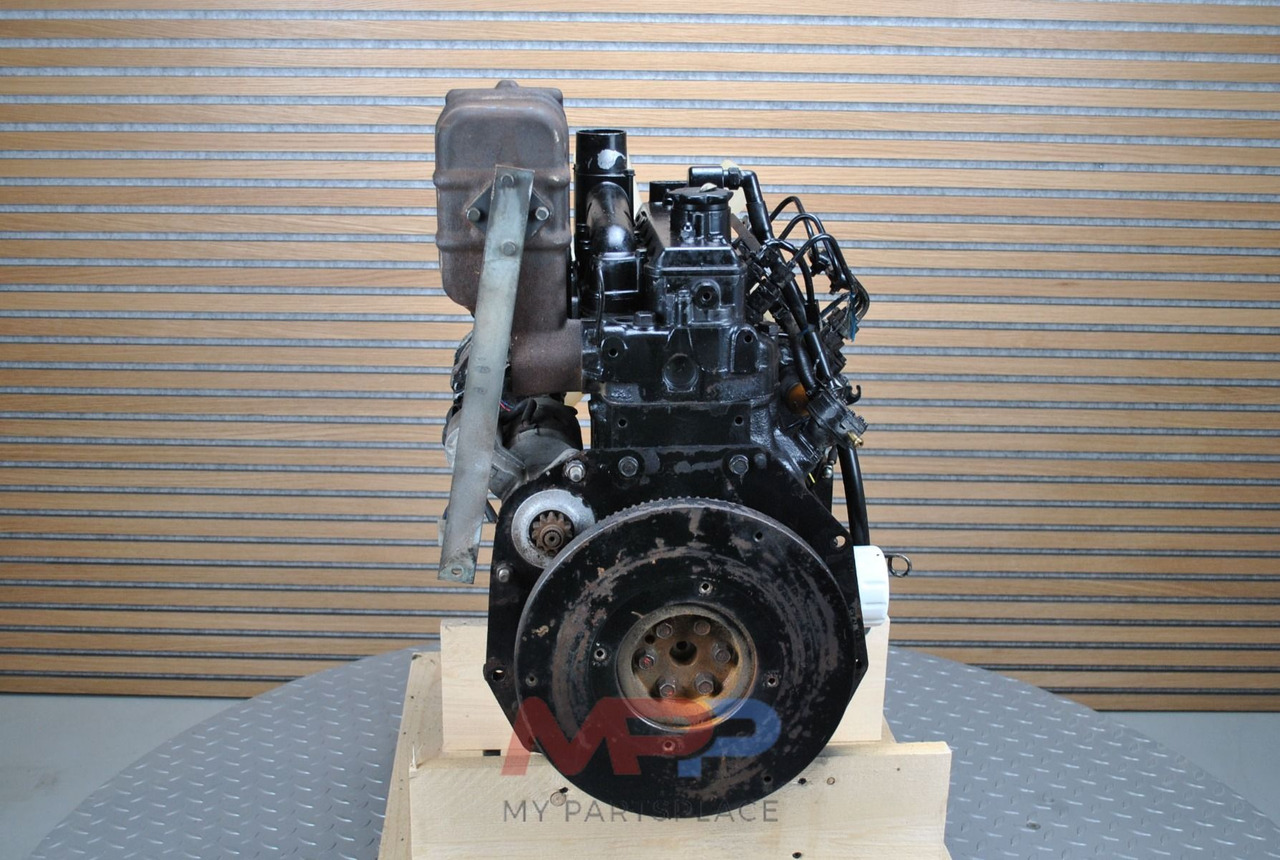 Shibaura Shibaura J843 - المحرك: صور 3 Shibaura Shibaura J843 - المحرك: صور 3