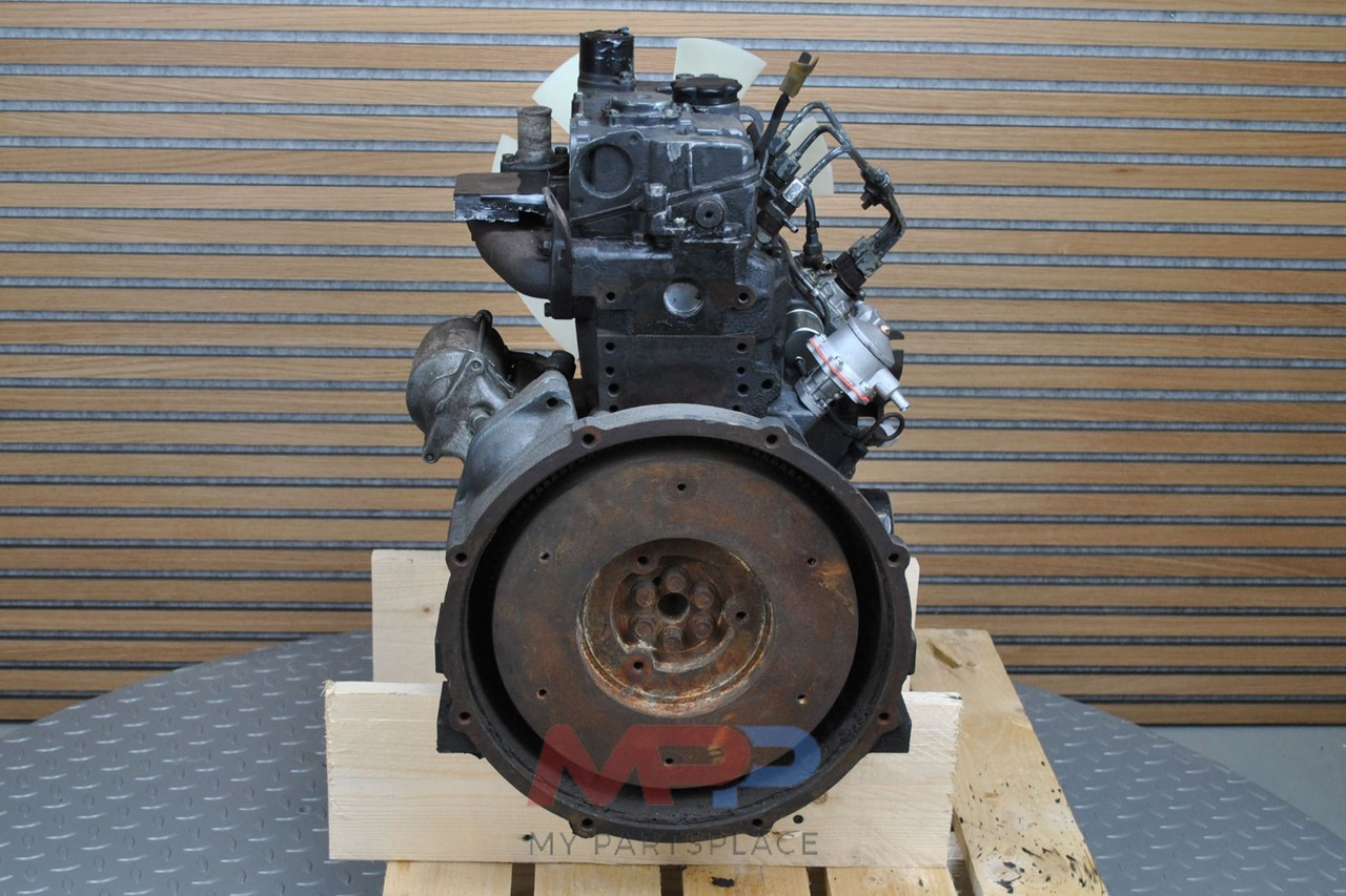 Shibaura Shibaura S773L - المحرك - الآلات والماكينات الزراعية: صور 3 Shibaura Shibaura S773L - المحرك - الآلات والماكينات الزراعية: صور 3