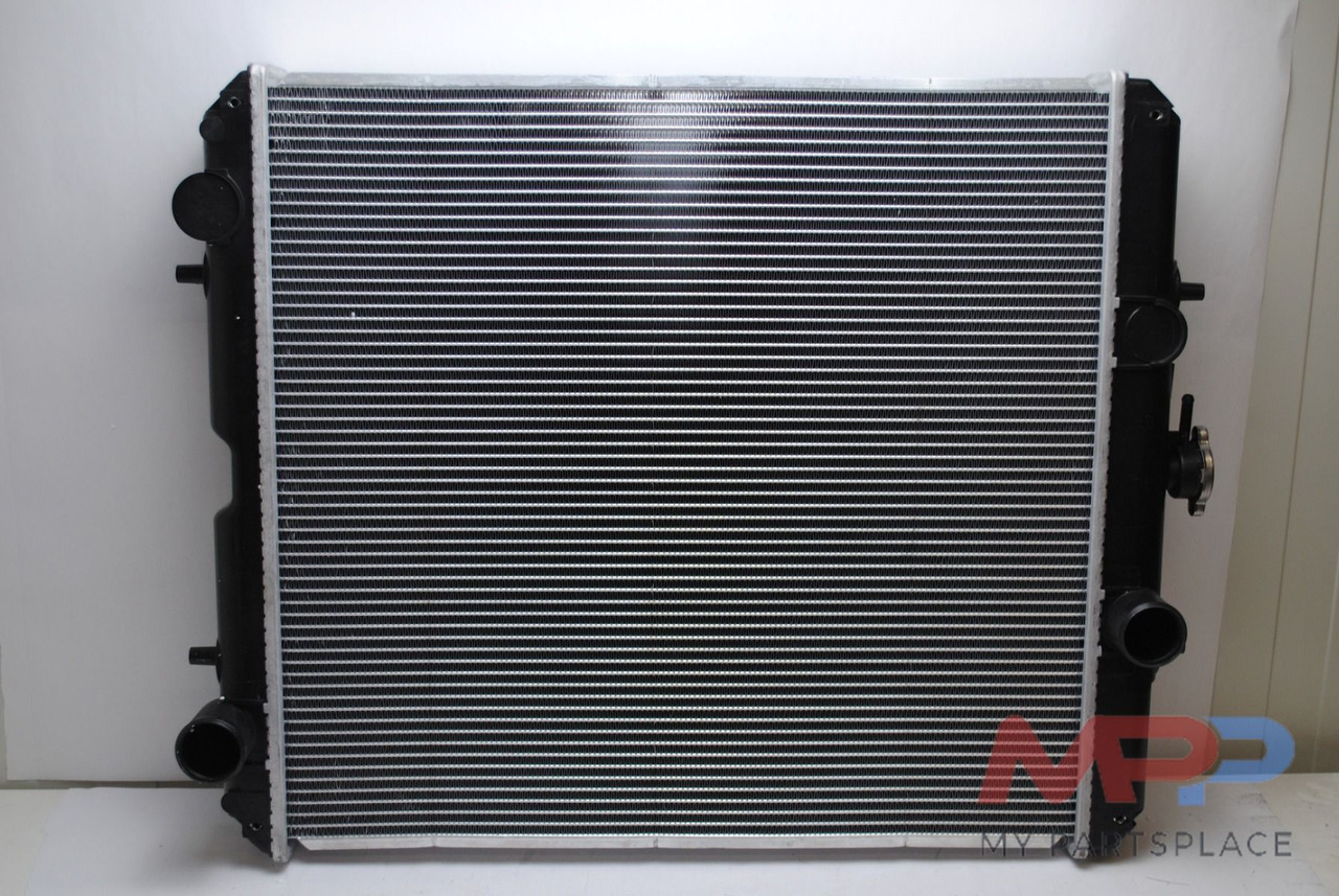 Yanmar Yanmar 4TNV98 Radiator 29940-44500 12994044500 - المحرك: صور 2 Yanmar Yanmar 4TNV98 Radiator 29940-44500 12994044500 - المحرك: صور 2