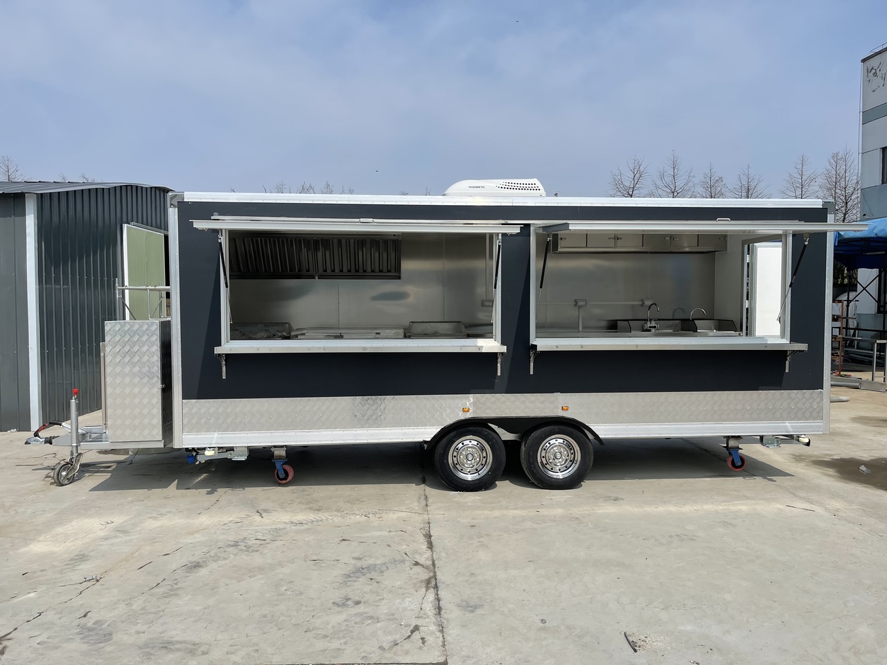 ERZODA Catering Trailer | Food Truck | Concession trailer | pizza trailer - عربة الطعام: صور 2 ERZODA Catering Trailer | Food Truck | Concession trailer | pizza trailer - عربة الطعام: صور 2
