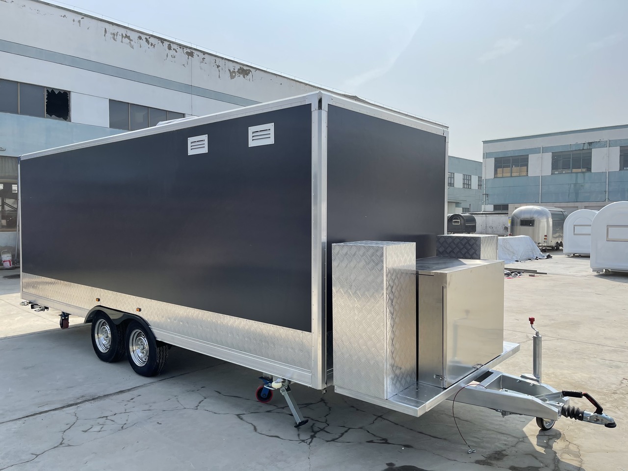 ERZODA Catering Trailer | Food Truck | Concession trailer | pizza trailer - عربة الطعام: صور 4 ERZODA Catering Trailer | Food Truck | Concession trailer | pizza trailer - عربة الطعام: صور 4