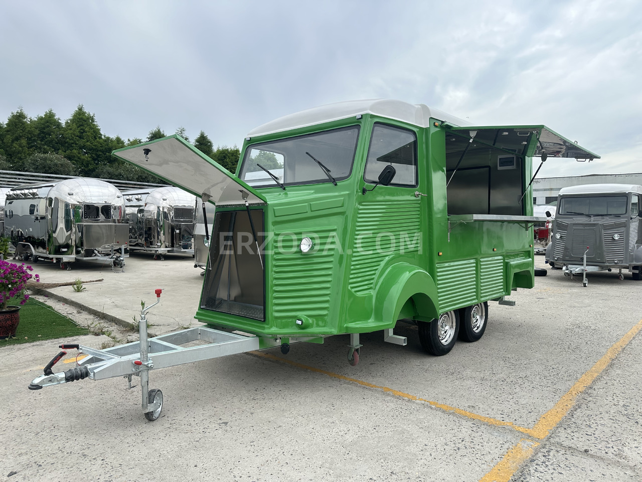 ERZODA ERZODA Catering Trailer | Food Truck | Concession trailer | Food Trailers - عربة الطعام: صور 2 ERZODA ERZODA Catering Trailer | Food Truck | Concession trailer | Food Trailers - عربة الطعام: صور 2