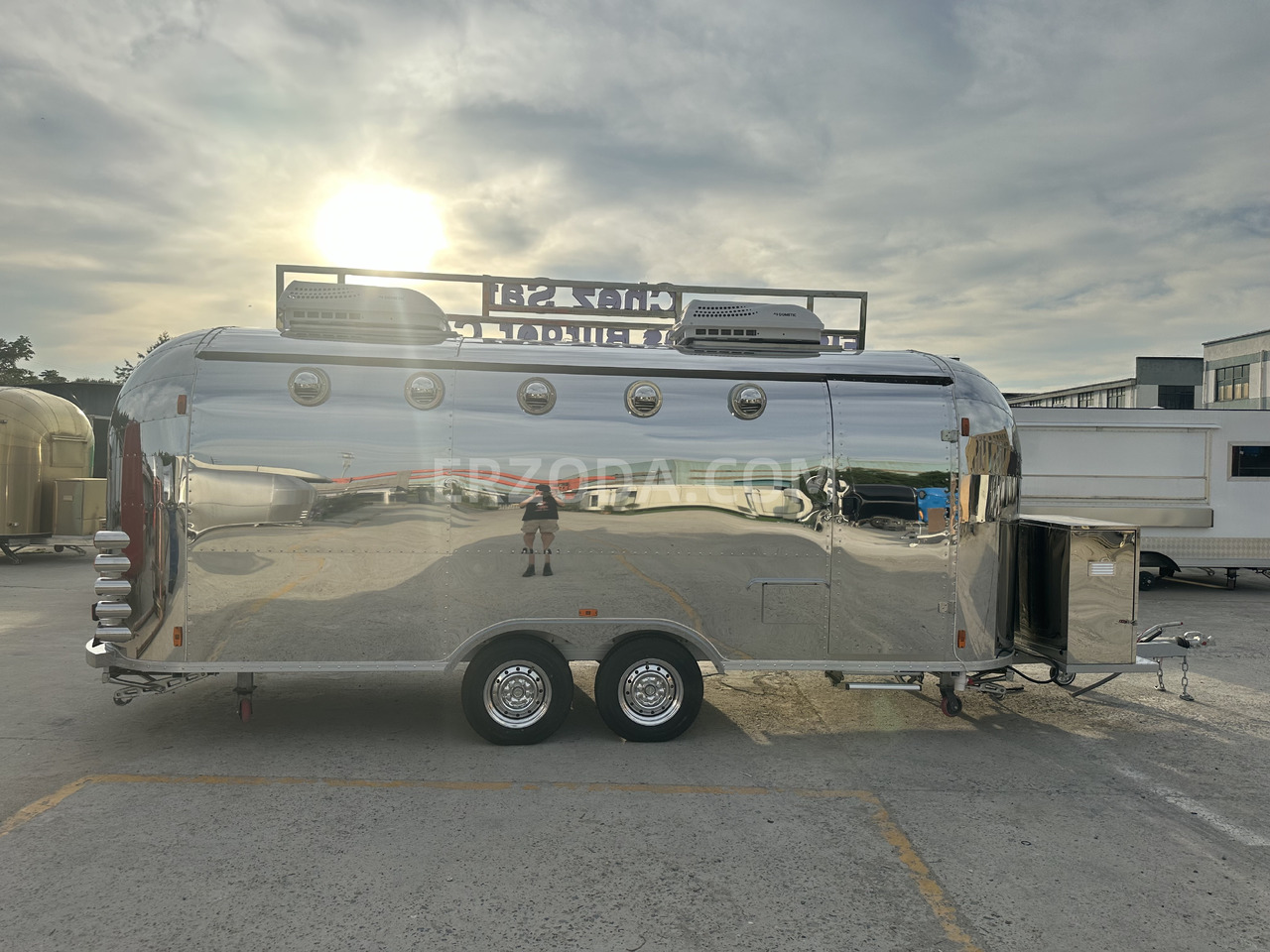 ERZODA Verkaufsanhänger Catering trailer ETM-2 - عربة الطعام: صور 3 ERZODA Verkaufsanhänger Catering trailer ETM-2 - عربة الطعام: صور 3