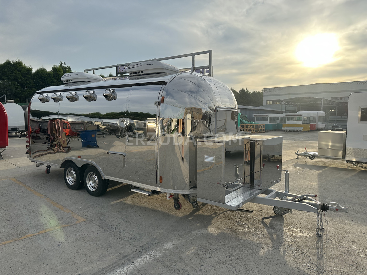 ERZODA Verkaufsanhänger Catering trailer ETM-2 - عربة الطعام: صور 4 ERZODA Verkaufsanhänger Catering trailer ETM-2 - عربة الطعام: صور 4