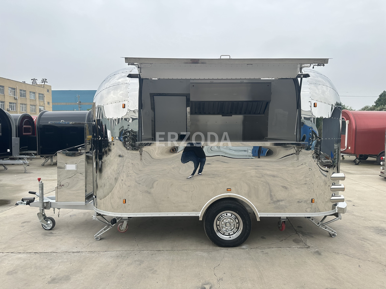 ERZODA food trailer/food truck/hamburger trailer - عربة الطعام: صور 1 ERZODA food trailer/food truck/hamburger trailer - عربة الطعام: صور 1
