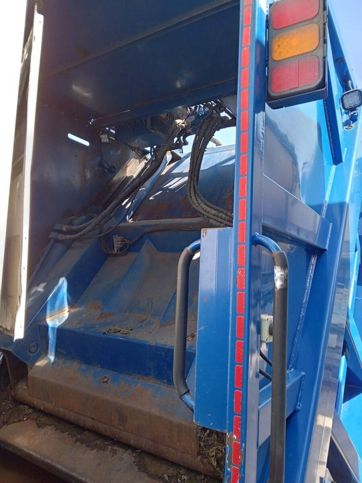 DAF Superstructure garbage truck MOL VDK PUSHER 20m3 - شاحنة القمامة: صور 4 DAF Superstructure garbage truck MOL VDK PUSHER 20m3 - شاحنة القمامة: صور 4