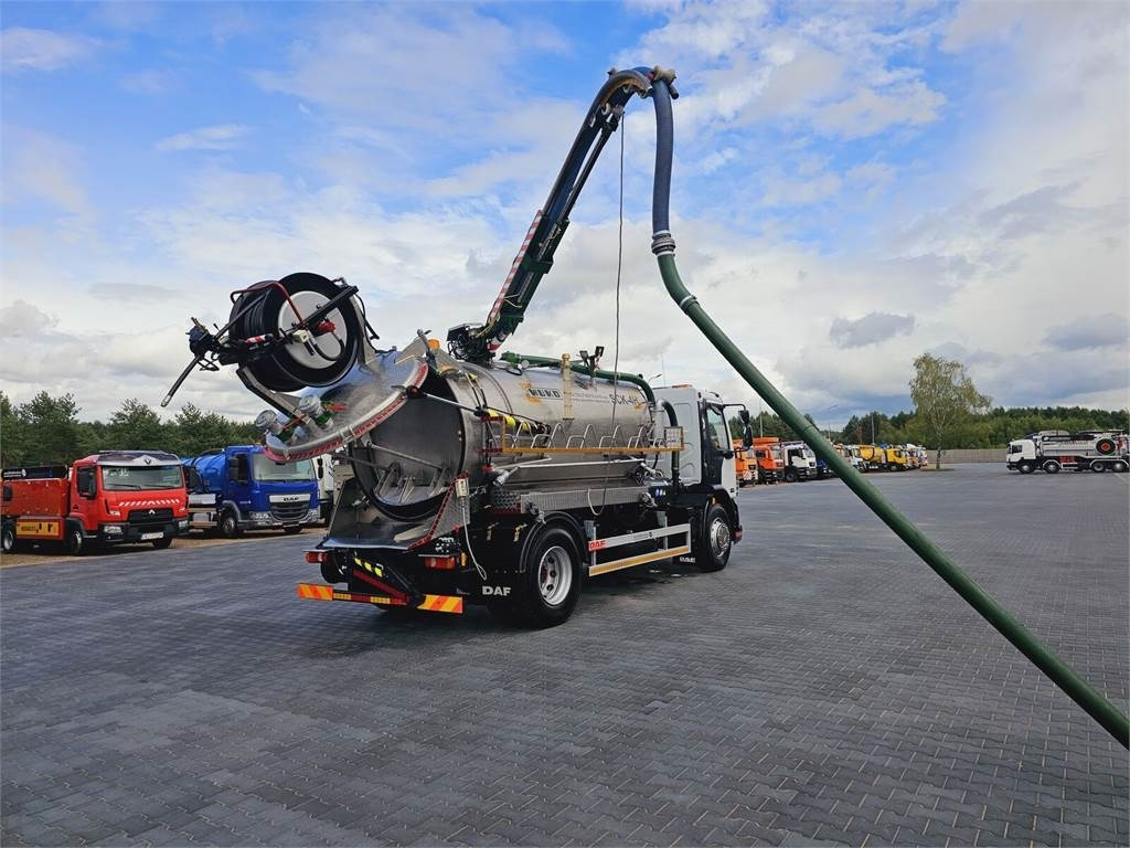 DAF WUKO SCK-4HW for collecting waste liquid separator - فراغ شاحنة: صور 1 DAF WUKO SCK-4HW for collecting waste liquid separator - فراغ شاحنة: صور 1