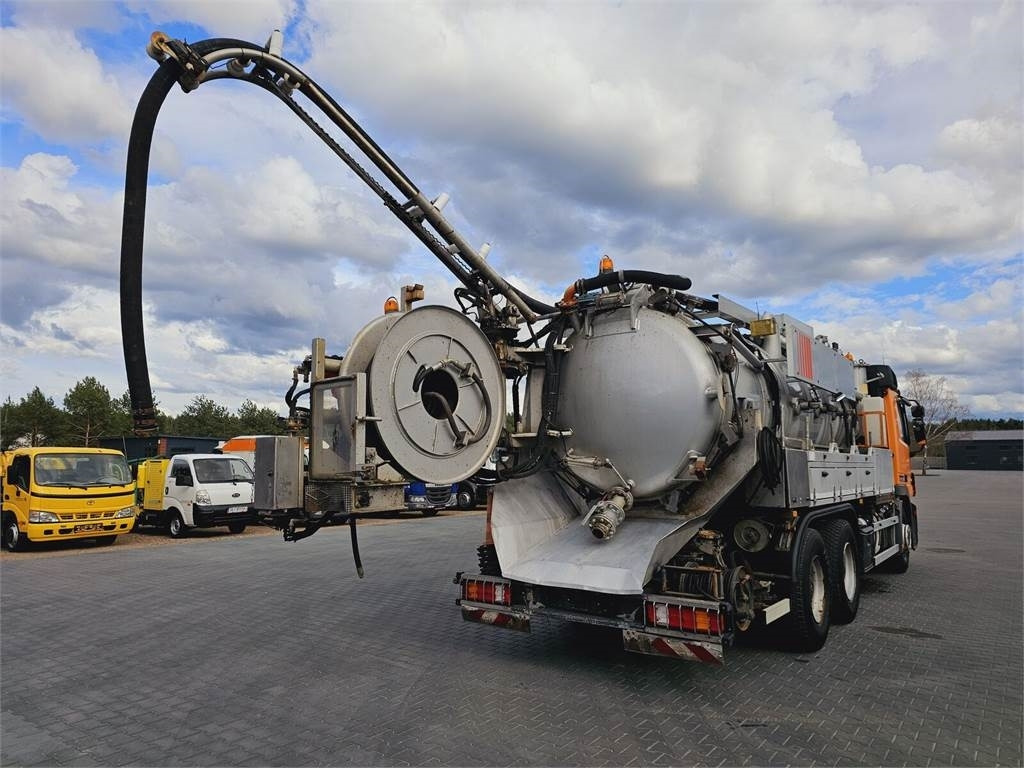 Mercedes-Benz WUKO KROLL COMBI FOR SEWER CLEANING - فراغ شاحنة: صور 1 Mercedes-Benz WUKO KROLL COMBI FOR SEWER CLEANING - فراغ شاحنة: صور 1