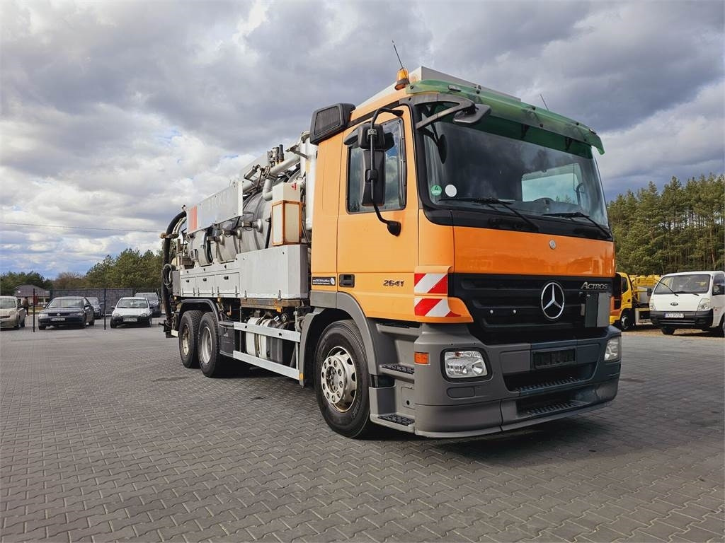 Mercedes-Benz WUKO KROLL COMBI FOR SEWER CLEANING - فراغ شاحنة: صور 3 Mercedes-Benz WUKO KROLL COMBI FOR SEWER CLEANING - فراغ شاحنة: صور 3