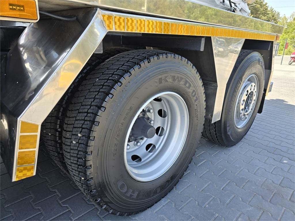 Scania Saugbagger Larsen FlexVac 311 Vacuum suction loade - حفارة: صور 4 Scania Saugbagger Larsen FlexVac 311 Vacuum suction loade - حفارة: صور 4