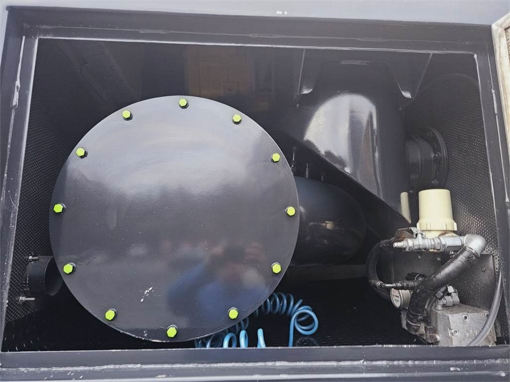 Volvo Disab Centurion P210/9 Suction-blowing vacuum load - فراغ شاحنة: صور 5 Volvo Disab Centurion P210/9 Suction-blowing vacuum load - فراغ شاحنة: صور 5