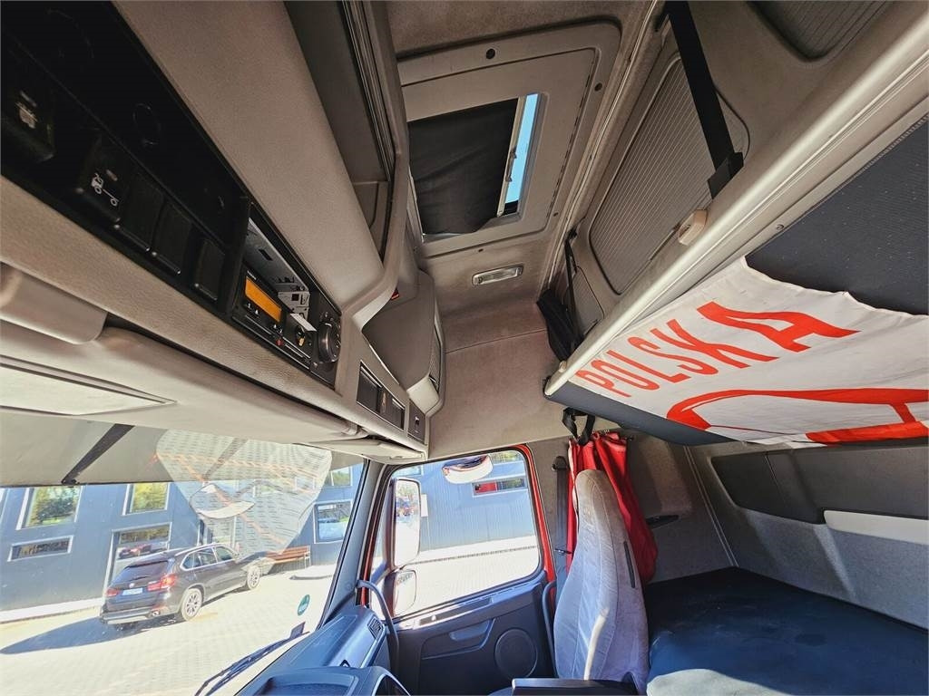 Volvo FH13 XXL MANUAL 420 EURO 5 2011 r MEGA LOW DECK - شاحنة جرار: صور 4 Volvo FH13 XXL MANUAL 420 EURO 5 2011 r MEGA LOW DECK - شاحنة جرار: صور 4