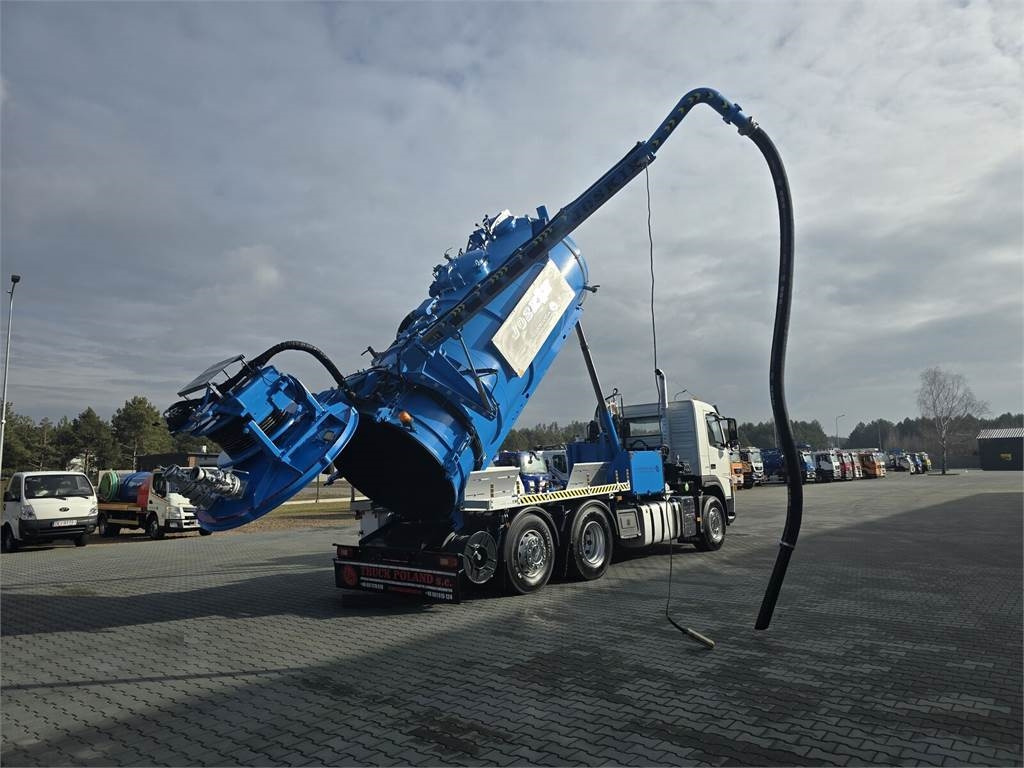 Volvo JOSKIN WUKO FOR CLEANING COMBI - سيارة بلدية: صور 1 Volvo JOSKIN WUKO FOR CLEANING COMBI - سيارة بلدية: صور 1