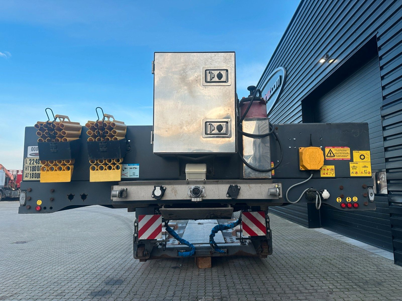 Faymonville 2 achs tiefbett / ausziehbar / Forstmaschinen - عربة مسطحة منخفضة نصف مقطورة: صور 4 Faymonville 2 achs tiefbett / ausziehbar / Forstmaschinen - عربة مسطحة منخفضة نصف مقطورة: صور 4