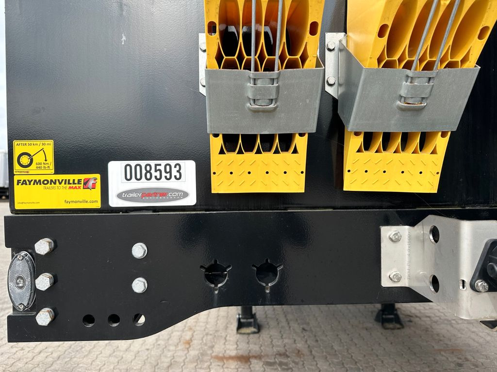 Faymonville 3 achs Multimax Tieflader / Kurze model Faymonville 3 achs Multimax Tieflader / Kurze model - عربة مسطحة منخفضة نصف مقطورة: صور 3 Faymonville 3 achs Multimax Tieflader / Kurze model Faymonville 3 achs Multimax Tieflader / Kurze model - عربة مسطحة منخفضة نصف مقطورة: صور 3