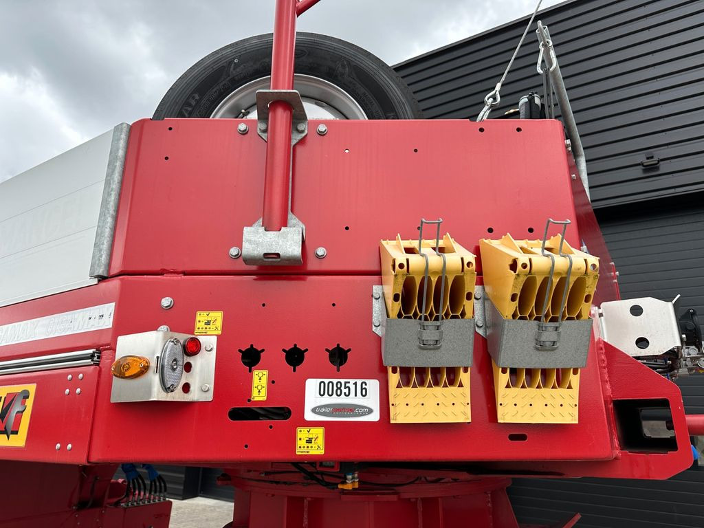 Faymonville Gigamax 1+3 tiefbett Faymonville Gigamax 1+3 tiefbett - عربة مسطحة منخفضة نصف مقطورة: صور 3 Faymonville Gigamax 1+3 tiefbett Faymonville Gigamax 1+3 tiefbett - عربة مسطحة منخفضة نصف مقطورة: صور 3