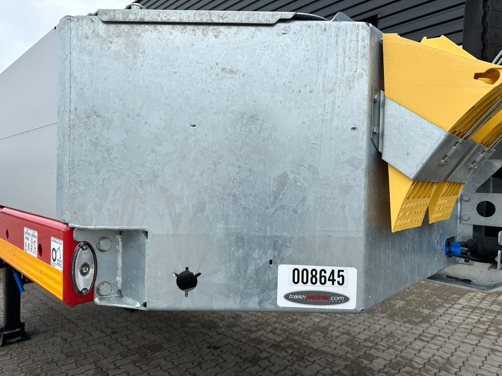 Faymonville Maxtrailer MAX 100 5 achs tieflader Faymonville Maxtrailer MAX 100 5 achs tieflader - عربة مسطحة منخفضة نصف مقطورة: صور 3 Faymonville Maxtrailer MAX 100 5 achs tieflader Faymonville Maxtrailer MAX 100 5 achs tieflader - عربة مسطحة منخفضة نصف مقطورة: صور 3