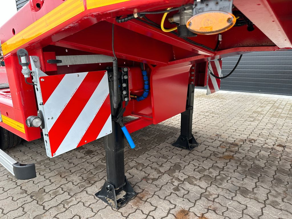 Faymonville Maxtrailer MAX 100 5 achs tieflader Faymonville Maxtrailer MAX 100 5 achs tieflader - عربة مسطحة منخفضة نصف مقطورة: صور 5 Faymonville Maxtrailer MAX 100 5 achs tieflader Faymonville Maxtrailer MAX 100 5 achs tieflader - عربة مسطحة منخفضة نصف مقطورة: صور 5