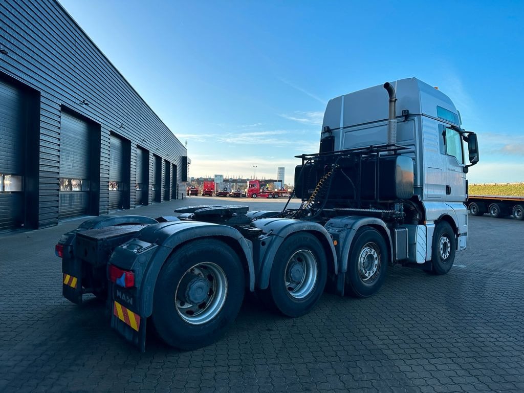 MAN TGX 41.540 8x4 - شاحنة جرار: صور 3 MAN TGX 41.540 8x4 - شاحنة جرار: صور 3