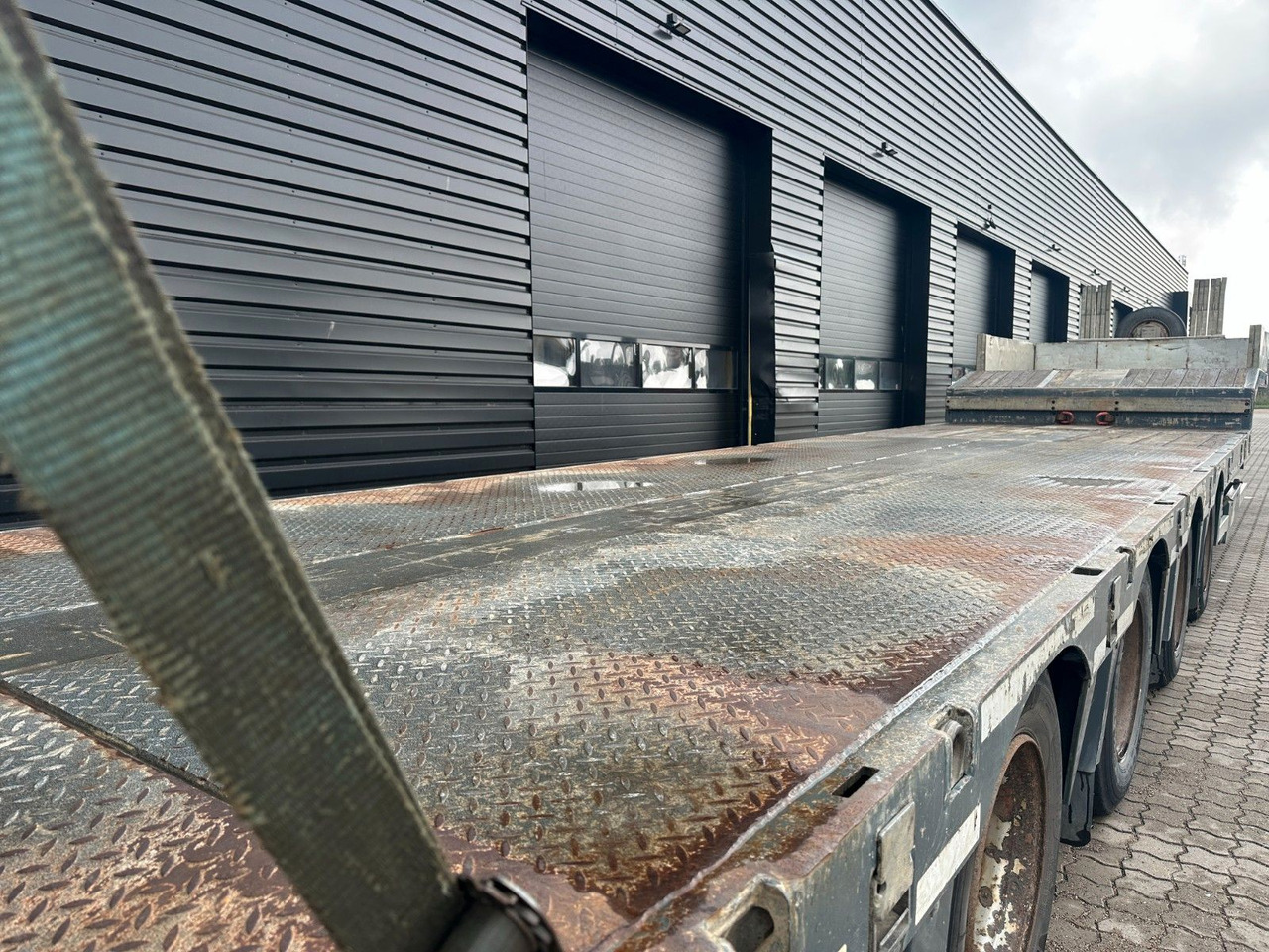 Nooteboom 4 achs Tieflader / Rampen / Ausziehbar - عربة مسطحة منخفضة نصف مقطورة: صور 3 Nooteboom 4 achs Tieflader / Rampen / Ausziehbar - عربة مسطحة منخفضة نصف مقطورة: صور 3