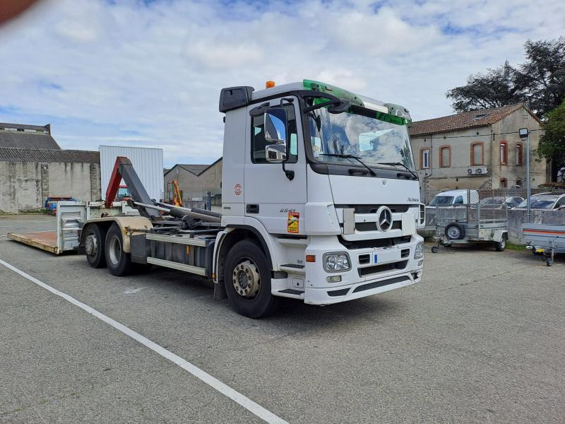 Mercedes Actros 2541 L - شاحنة ذات الخطاف: صور 4 Mercedes Actros 2541 L - شاحنة ذات الخطاف: صور 4