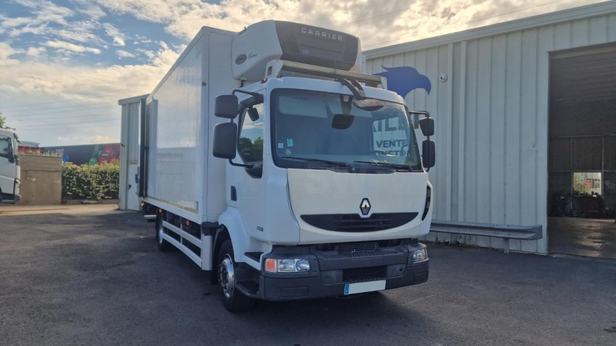 Renault Midlum 220 DXI - مبردة شاحنة: صور 1 Renault Midlum 220 DXI - مبردة شاحنة: صور 1