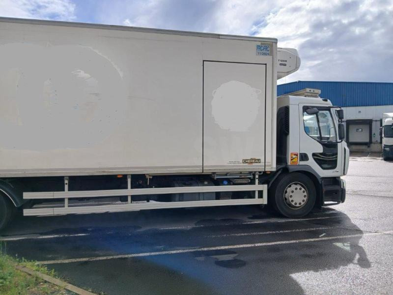 Renault Premium 270 DXI - مبردة شاحنة: صور 4 Renault Premium 270 DXI - مبردة شاحنة: صور 4