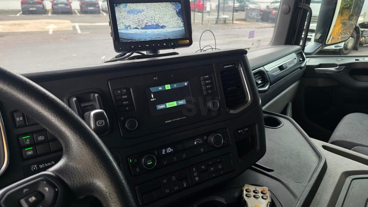 مبردة شاحنة Scania P 320: صور 10