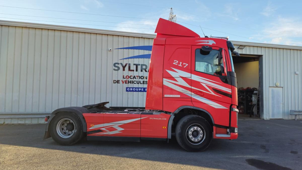 Volvo FH 460 - شاحنة جرار: صور 3 Volvo FH 460 - شاحنة جرار: صور 3